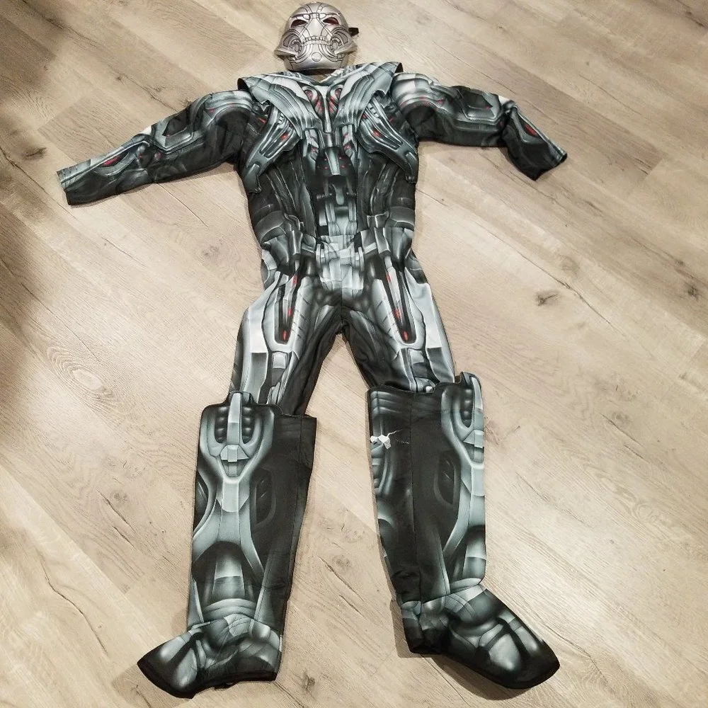 Rubie's Delux Avengers Ultron costume boys large